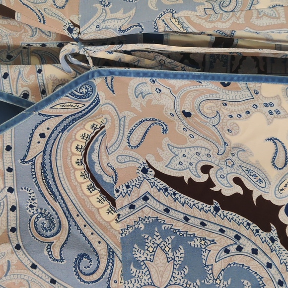 Silk Vintage Wrap Ruffle Dress with paisley pattern - Picture 4 of 7